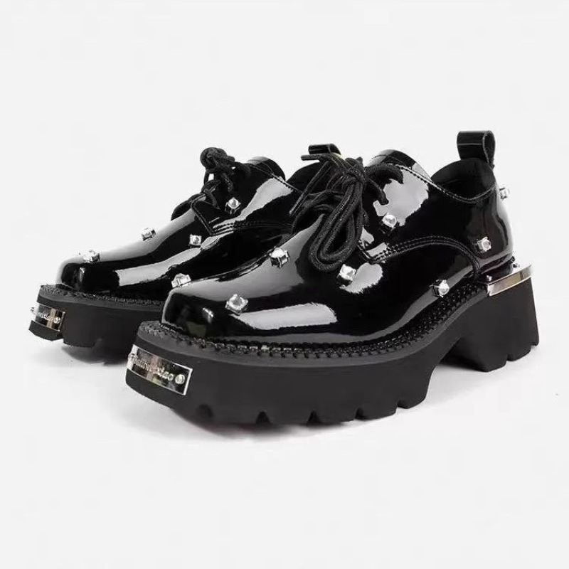 รองเท้าโลฟเฟอร์ผู้หญิงแบบคริสต - Sneakers บทวิจารณ์และราคา
