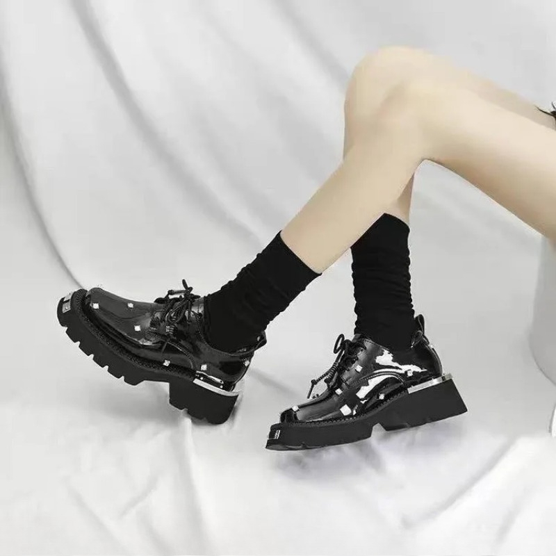 รองเท้าโลฟเฟอร์ผู้หญิงแบบคริสต - Sneakers บทวิจารณ์และราคา